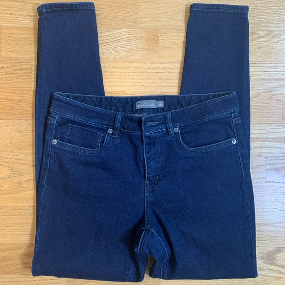 L.L. Bean Signature Dark Wash Skinny Jeans Size 8 - Picture 2 of 4